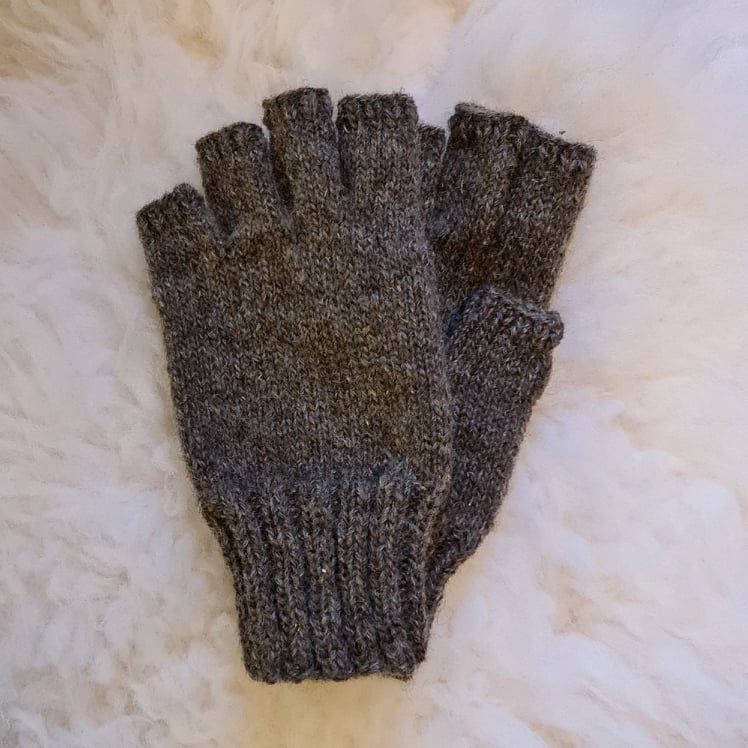 Ilo ja Suru -lanka, fingering - Image 3